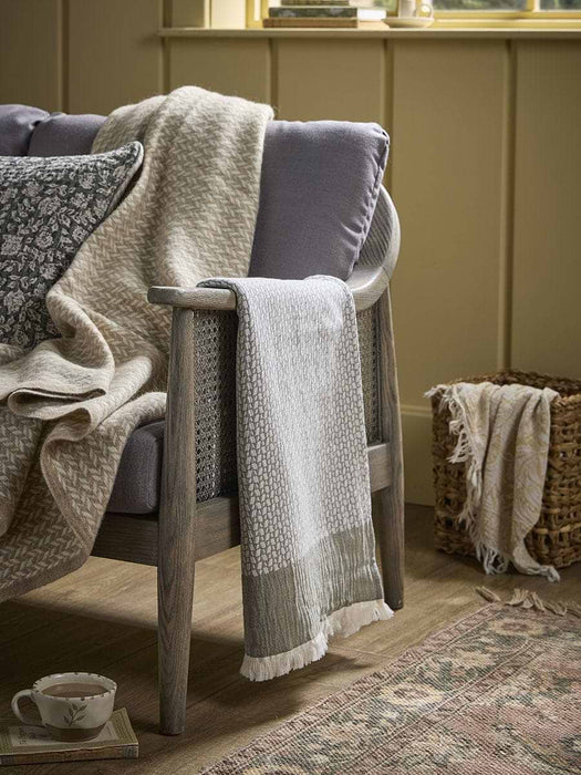 Fellford Throw - Sage Green