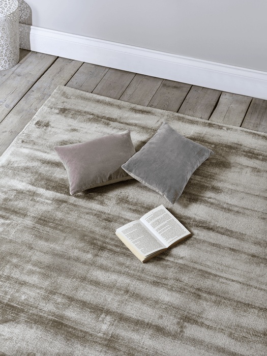 Luna Smoke Rug - Medium
