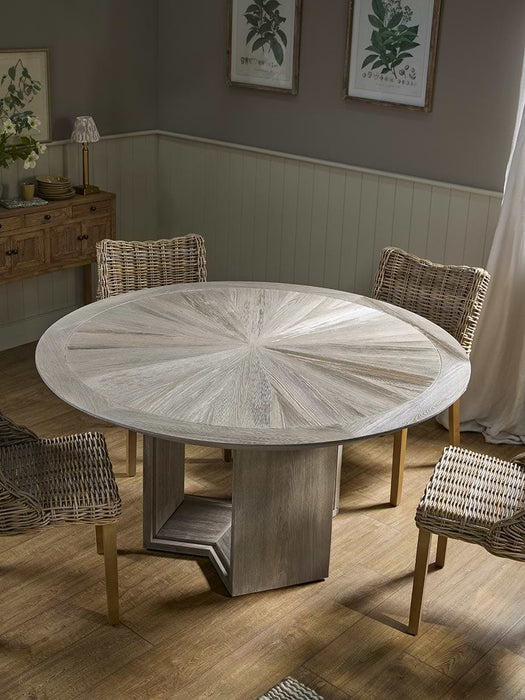 Hoorn Dining Table