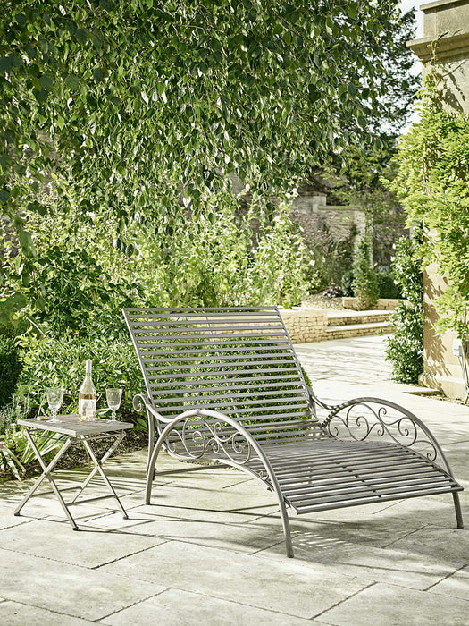 Elegant Metal Lounger - Double