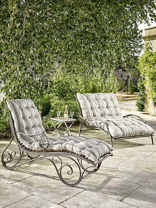 Elegant Metal Lounger - Double