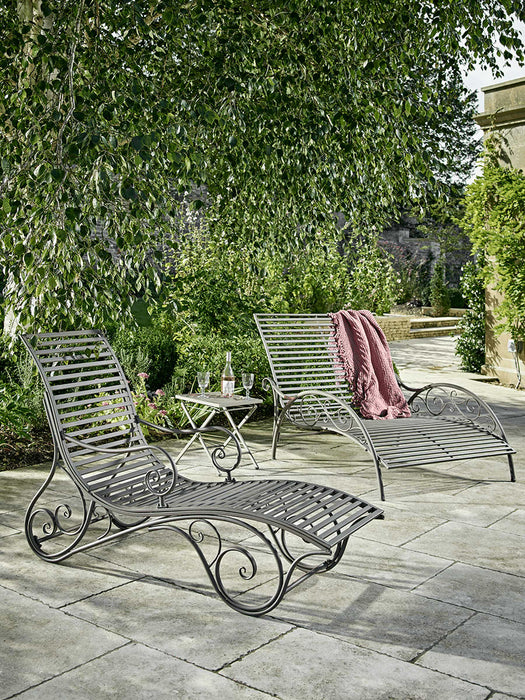 Elegant Metal Lounger - Double