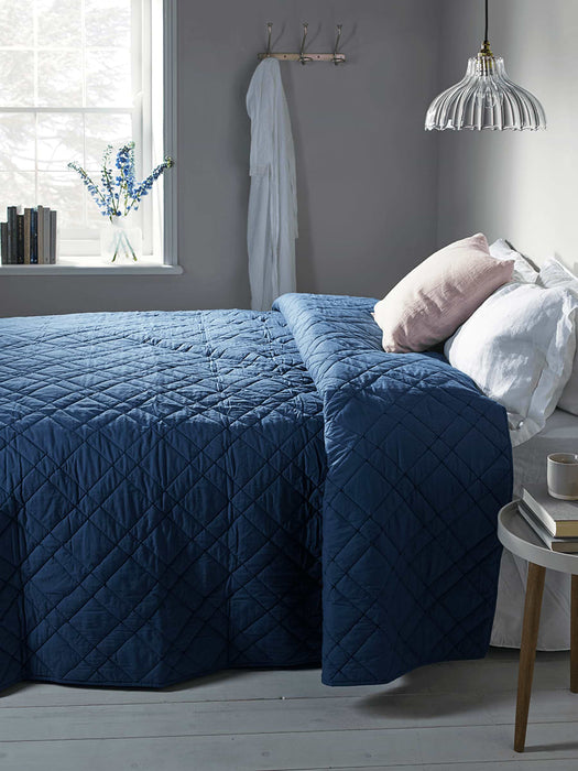 Cotton Quilted Kingsize Bedspread - Blue