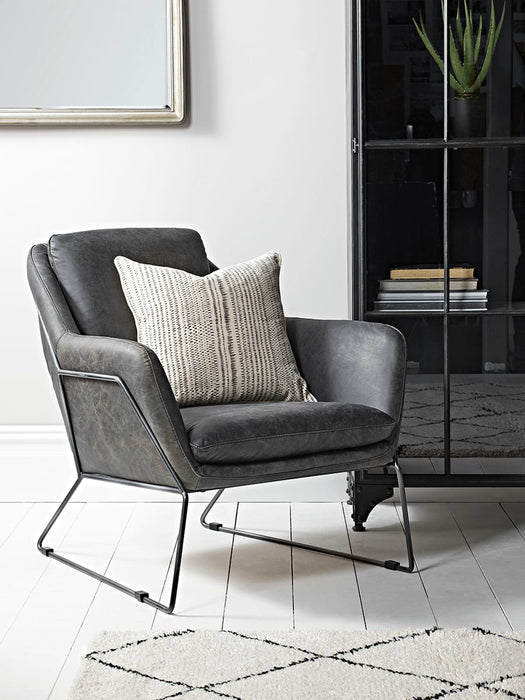 Dash Piped Cushion