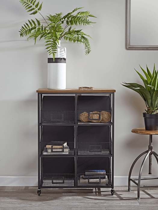 Monochrome Vase