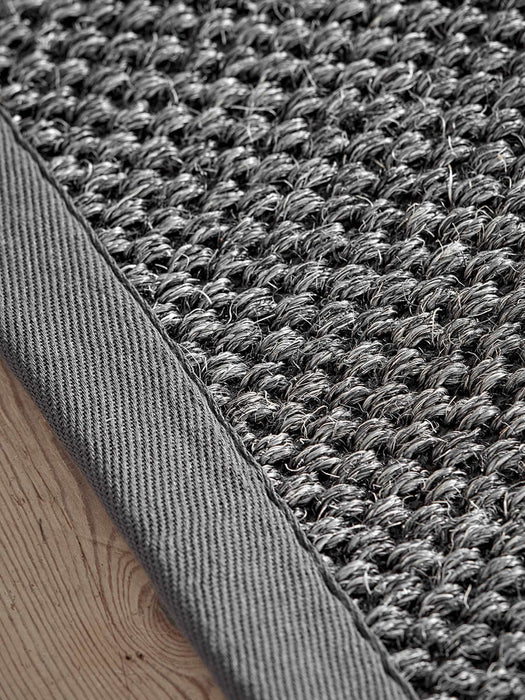 Alia Rug