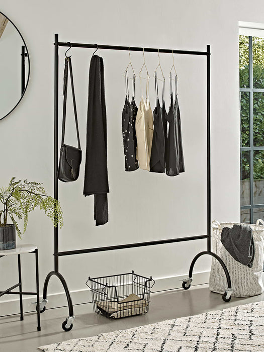 Black Metal Dress Rail