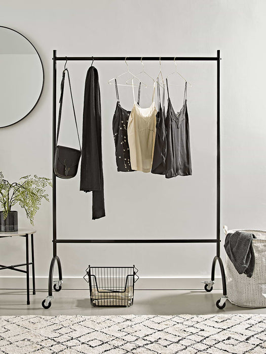 Black Metal Dress Rail