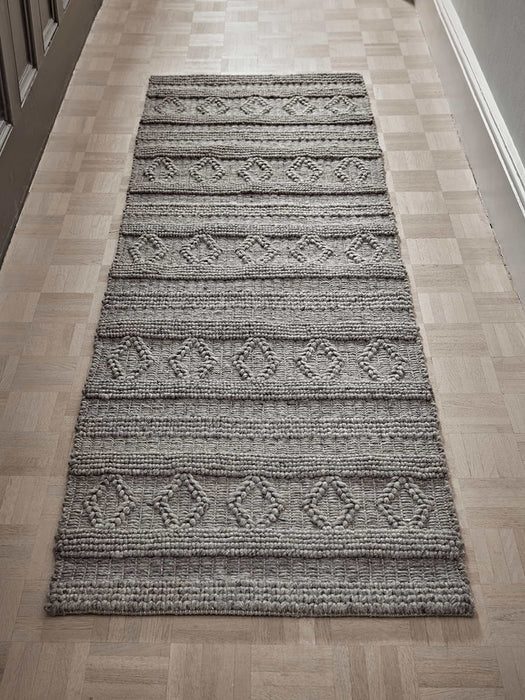 Nordic Geometric Runner - Grey