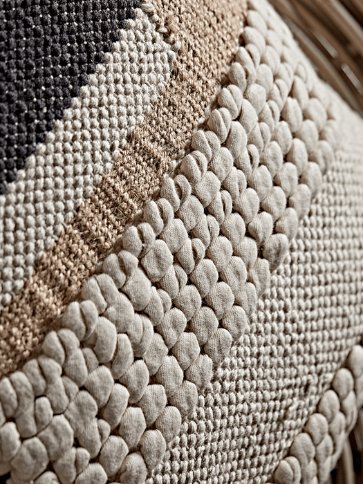 Graf Cushion
