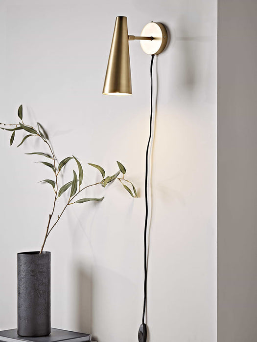 Mara Wall Light
