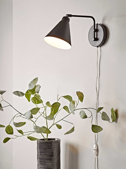 Peyton Wall Light - Black