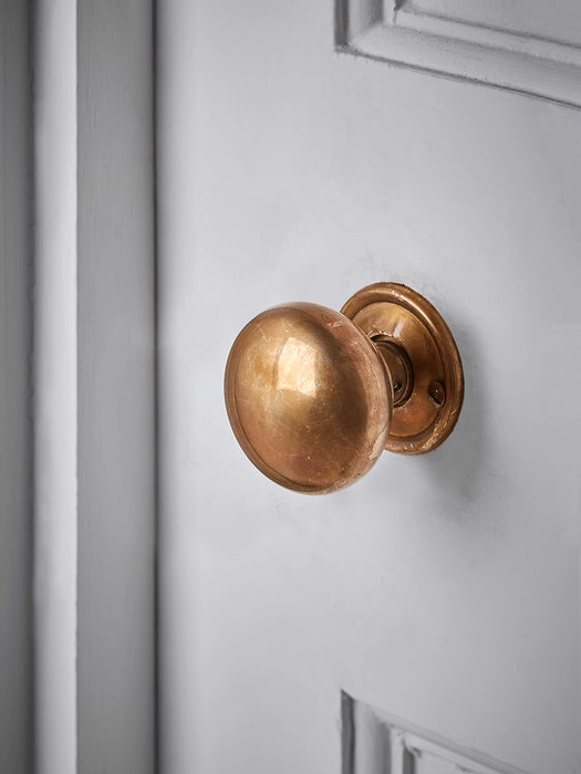 Round Door Knob - Antique Brass