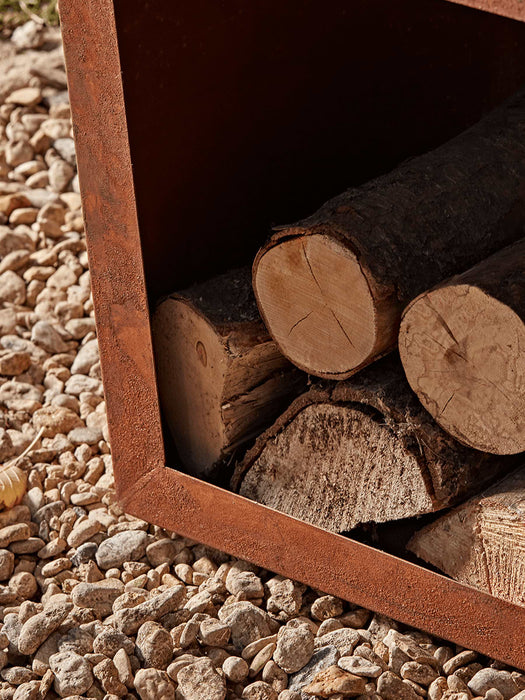 Rusty Logstore Firepit