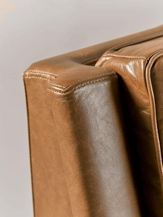 Buttoned Leather Armchair - Tan