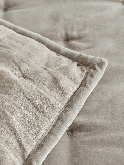 Lightweight Velvet & Linen Kingsize Quilt - Oyster