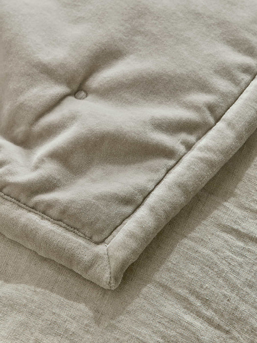 Lightweight Velvet & Linen Kingsize Quilt - Oyster