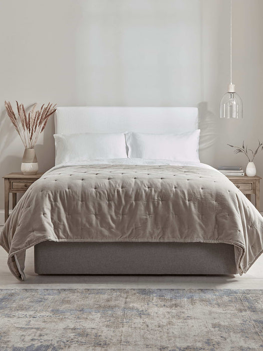 Lightweight Velvet & Linen Kingsize Quilt - Oyster