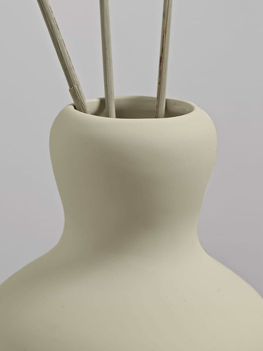 Earthenware Ripple Vase - White