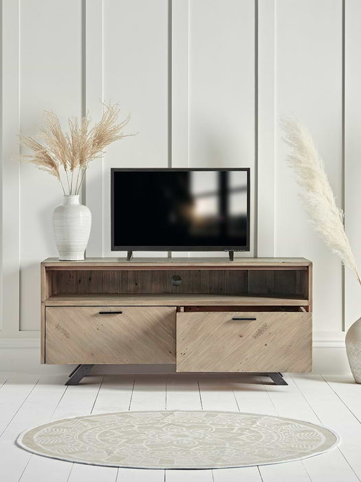 Salcombe Media Unit