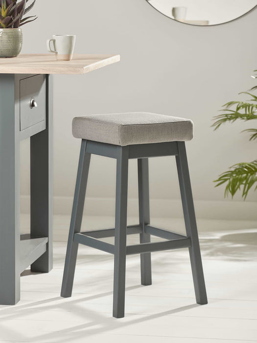 Mette Farmhouse Counter Stool