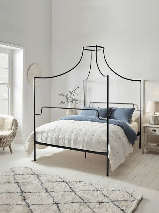 Luna Canopy Kingsize Bed