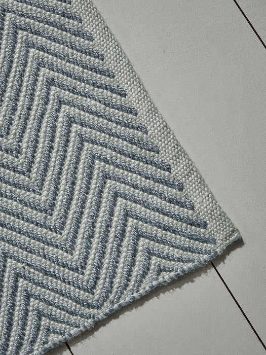 Indoor Outdoor Herringbone Reversible Rug - Soft Blue