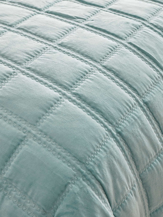 Lightweight Velvet & Cotton Bedspread - Soft Blue