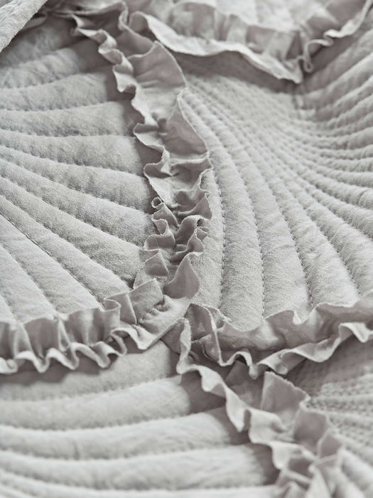 Ruffled Shells Throw