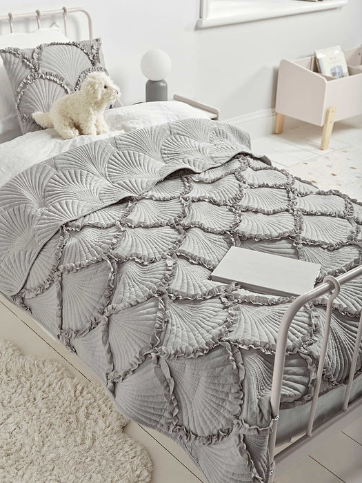 Ruffled Shells Throw