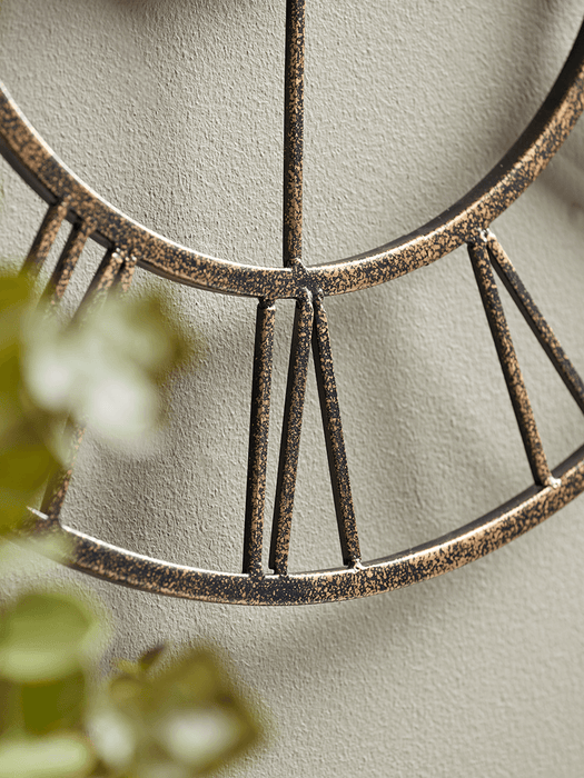 Distressed Indoor Outdoor Clock - Medium
