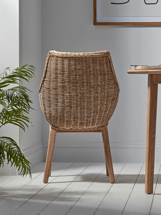 Round Rattan Carver Chair