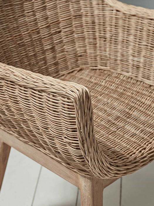 Round Rattan Carver Chair