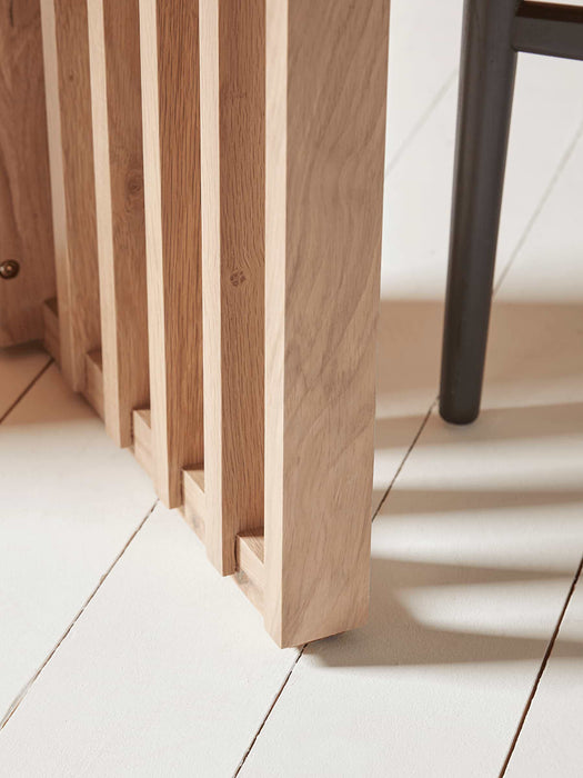 Alma Dining Table