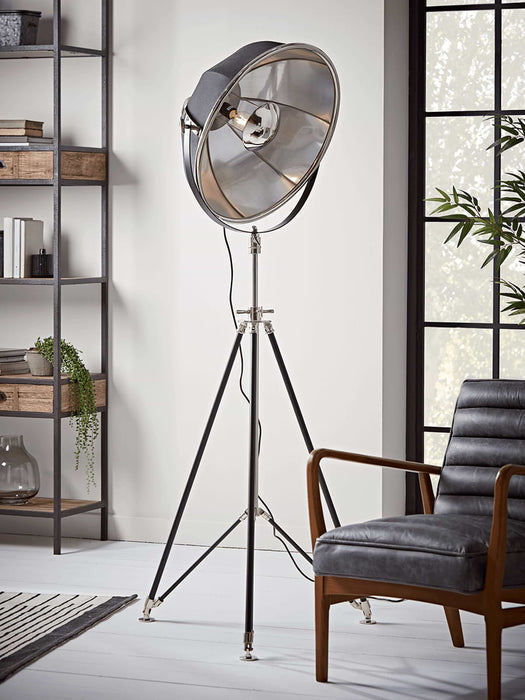 Vintage Style Photographer's Lamp