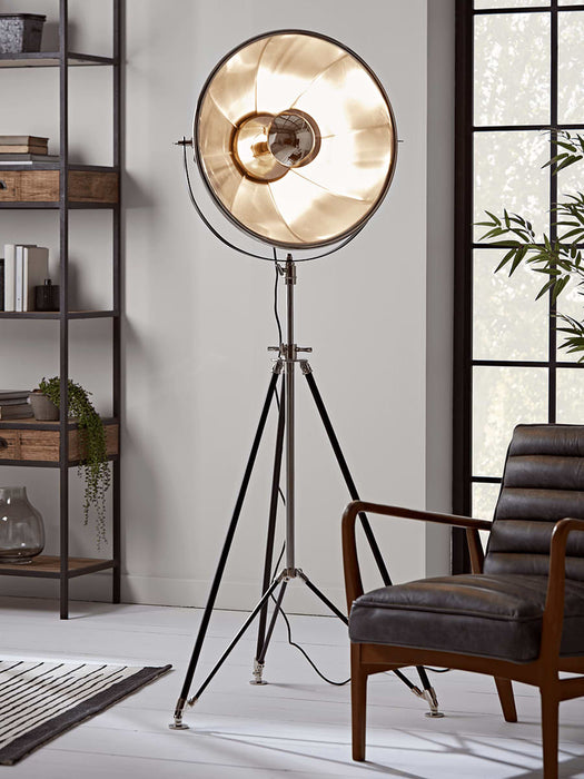 Vintage Style Photographer's Lamp