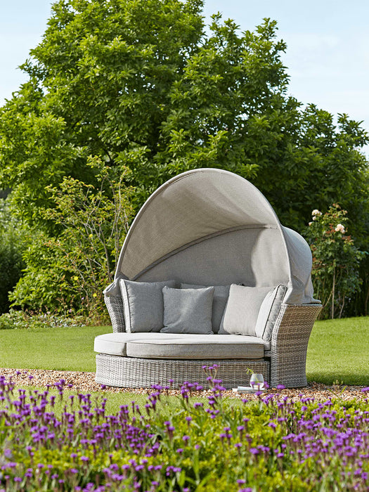 Cannes Canopied Daybed