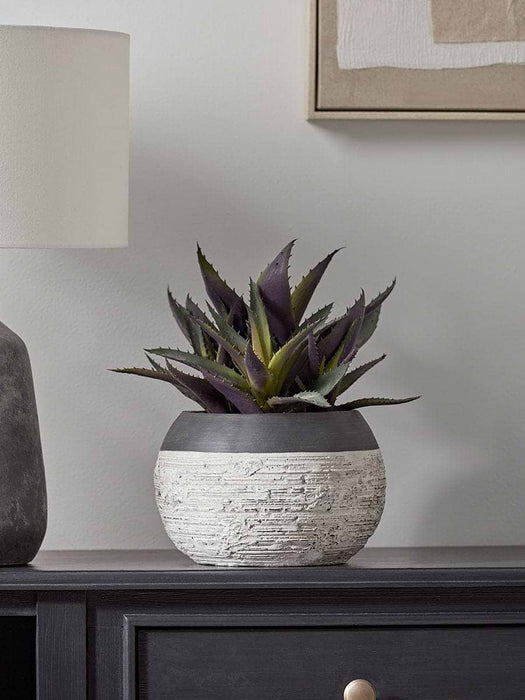 Black & Natural Textured Planter