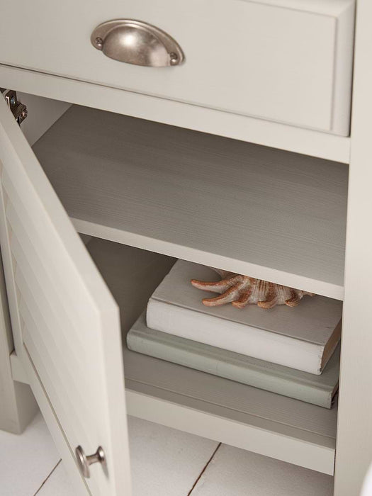 Ines Bedside Table