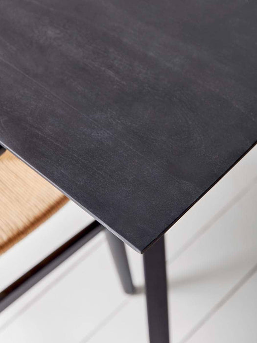 Venla Dining Table