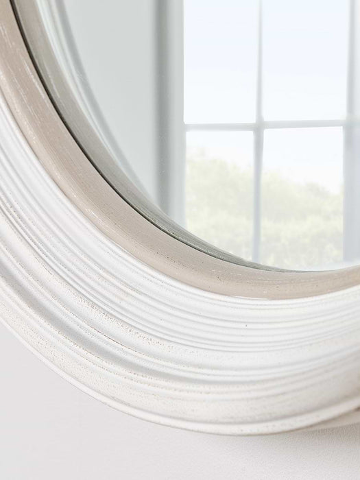 White Ribbed Round Mirror