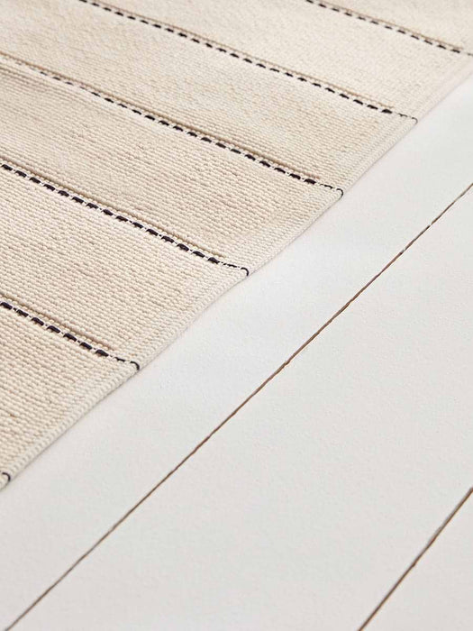 Monochrome Striped Runner