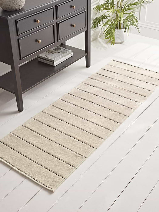 Monochrome Striped Runner