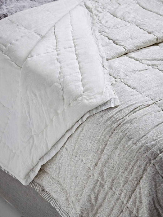 Paisley Super King Bedspread