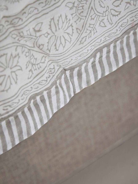 Paisley Super King Bedspread
