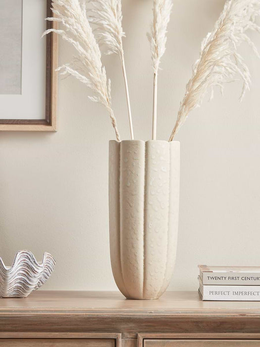 Dulcie Vase