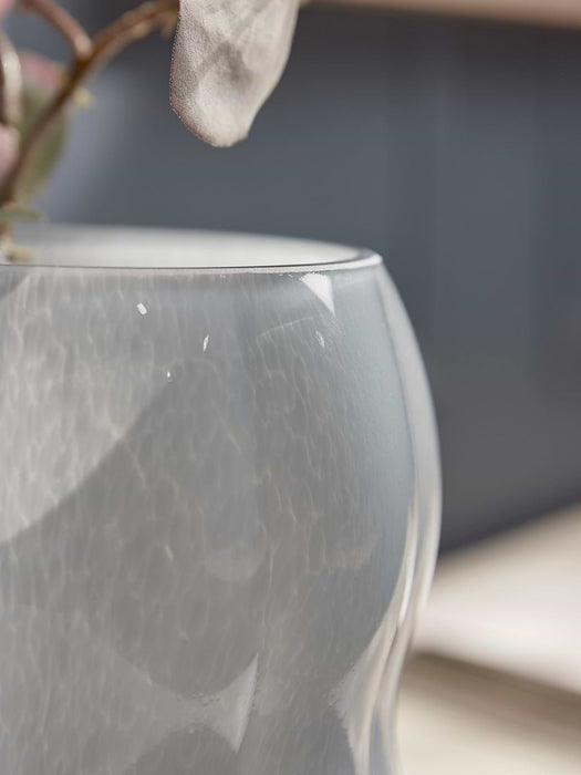Ausha Vase