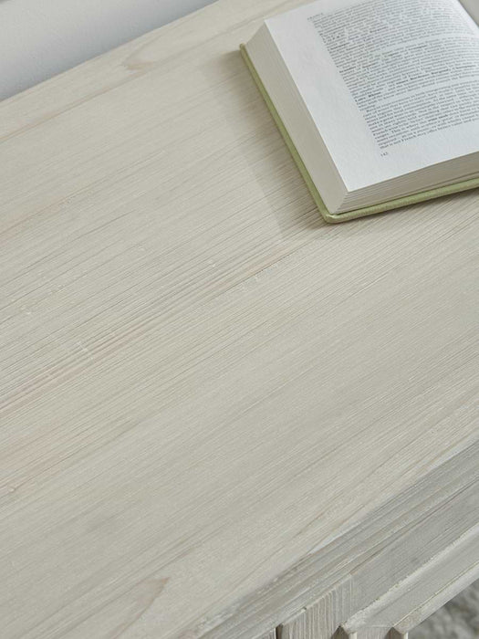 Rayen Sideboard