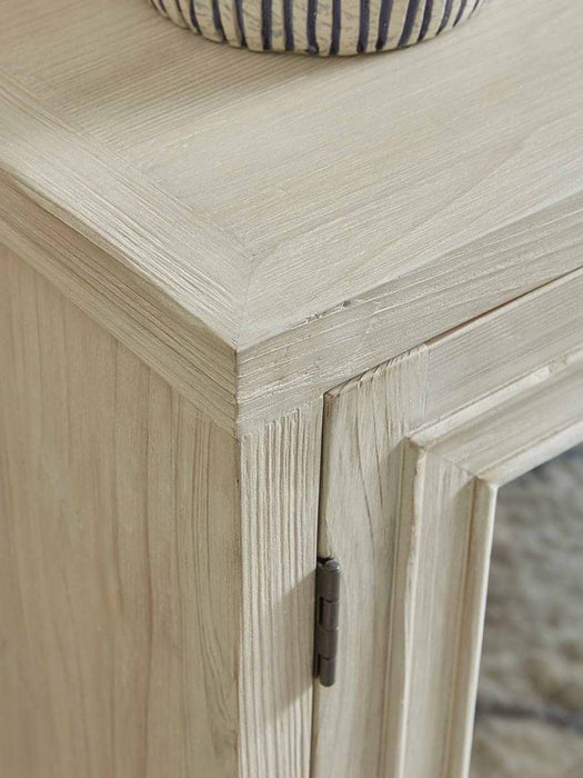 Rayen Sideboard