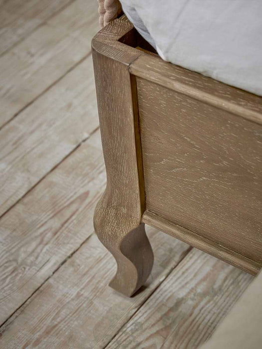 Louves Bed - Kingsize